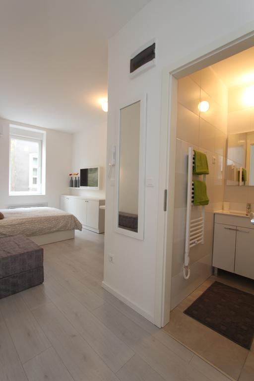Apartments Simple Teslina Zagreb Exterior foto